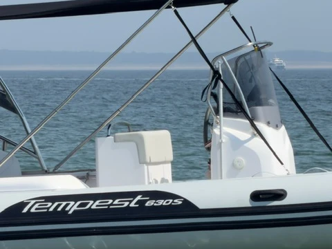 Gommone a noleggio a Mandelieu-la-Napoule al miglior prezzo