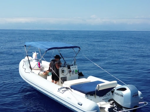 Gommone a noleggio a Monaco-Ville al miglior prezzo