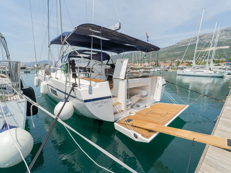 Noleggio a Castelli – Bavaria Bavaria C57 Holiday su SamBoat