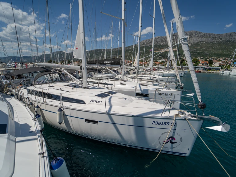 Noleggio Barca a vela a Castelli – Bavaria Cruiser 46