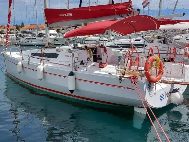 Noleggio a Pola – Elan Elan 350 Performance su SamBoat
