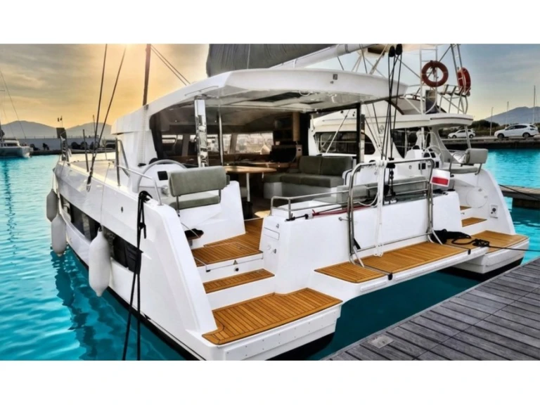 Catamarano a noleggio a Bridgetown al miglior prezzo