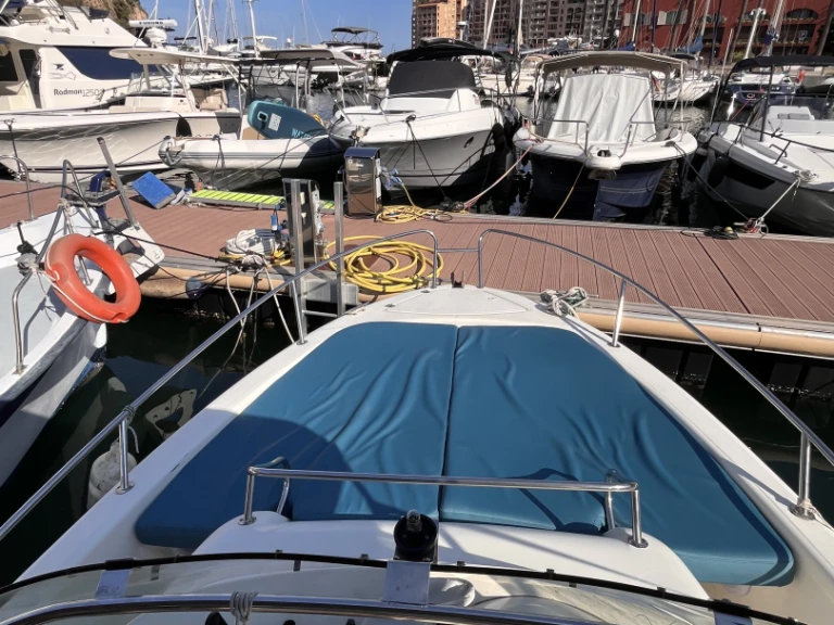 Noleggiare una Kelt Azura 650 WA a La Condamine