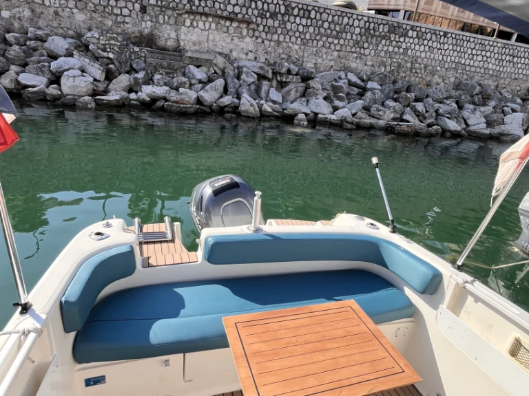 Noleggio Barca a motore a La Condamine – Kelt Azura 650 WA
