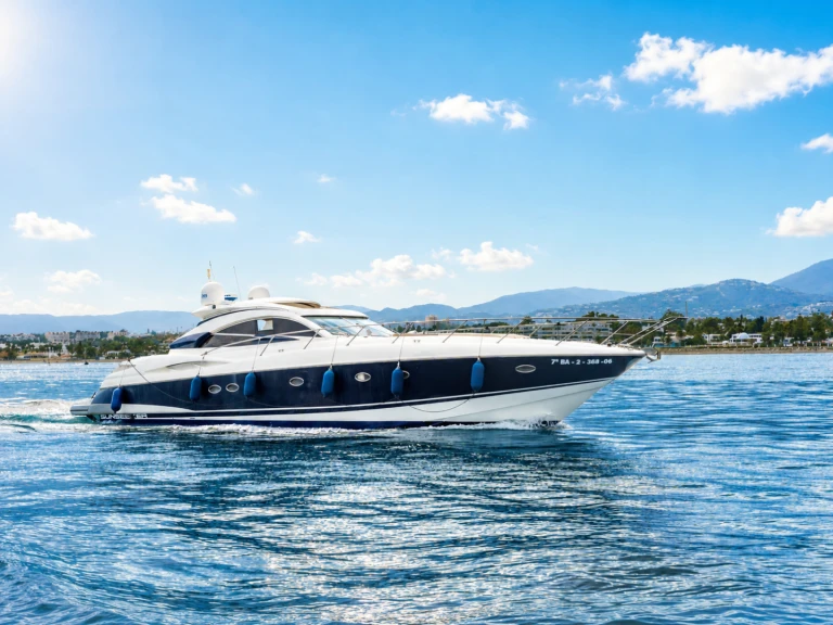 Noleggio a Marbella – Sunseeker Predator 61 su SamBoat