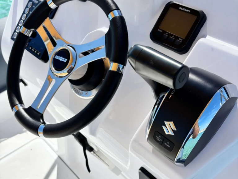 Noleggio Barca a motore con o senza skipper Zodiac-NZO 760 a Port d'Alcudia