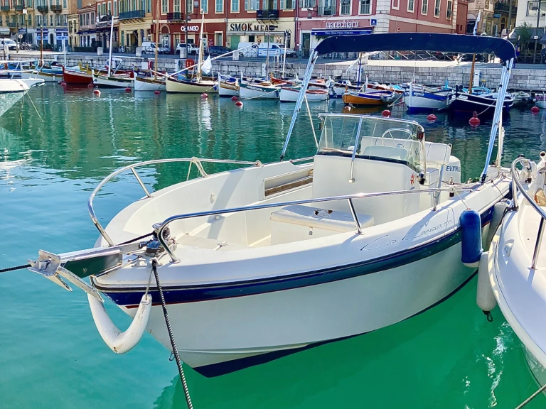 Noleggio Barca a motore a Francia – Jeanneau Cap Camarat 575