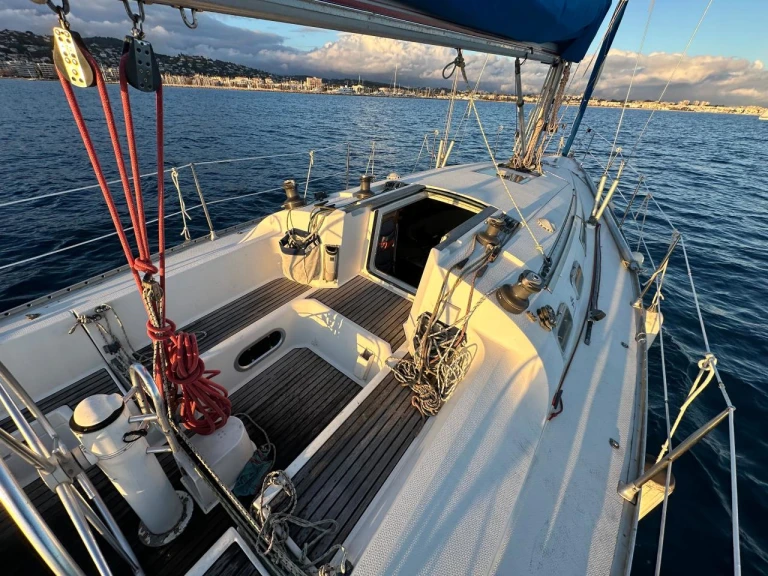 Noleggio Barca a vela con o senza skipper Jeanneau a Hyères