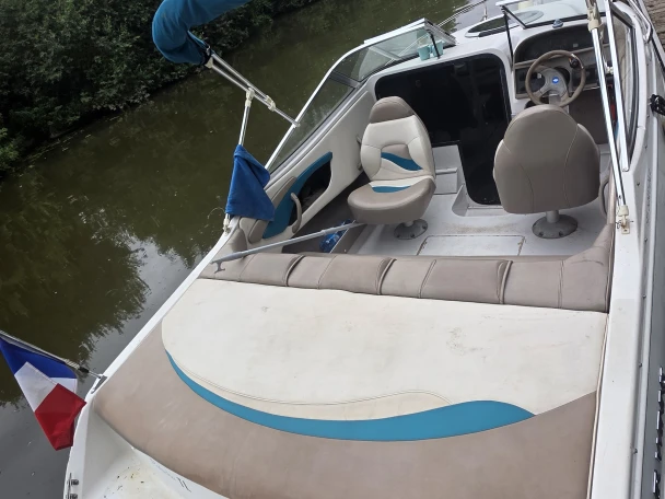 Noleggio Barca a motore con o senza skipper Four Winns a Armentières