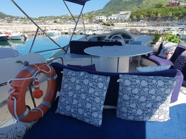 Azimut Azimut 46 Fly da affittare a  La Maddalena
