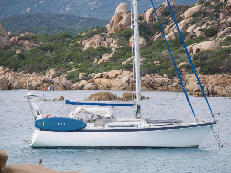 Noleggio Barca a vela Moody con patente nautica