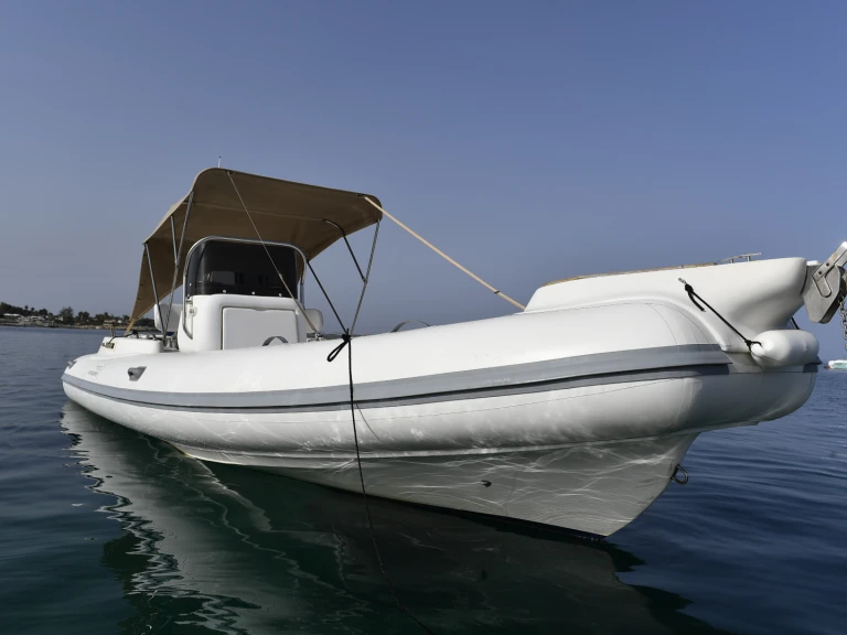 Gommone a noleggio a Siracusa al miglior prezzo