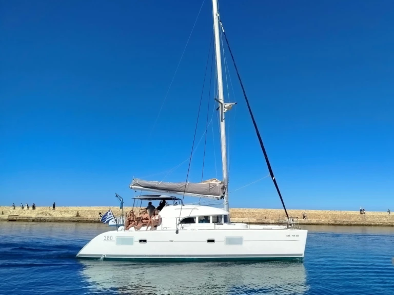 Noleggio barche Chania economico Lagoon 380