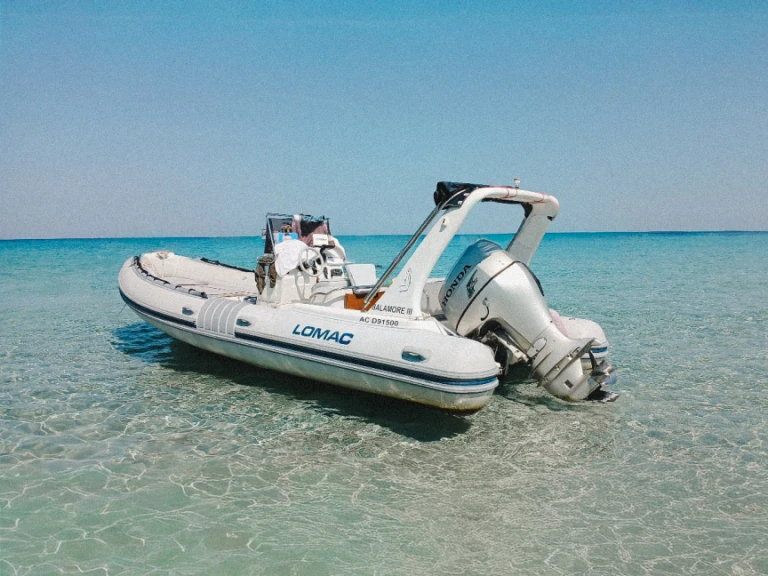 Noleggio Gommone Lomac con patente nautica