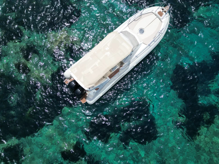 Noleggio barche Capelli Tempest 1000 WA a Porto-Vecchio su Samboat