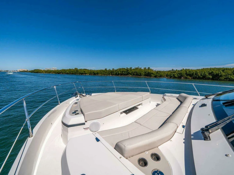 Noleggio Yacht di lusso Pearl con patente nautica