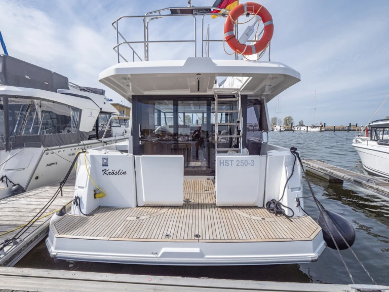 Houseboat a noleggio a Kröslin al miglior prezzo