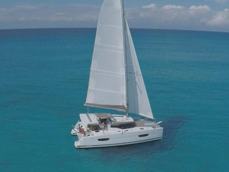 Noleggiare una Fountaine Pajot Lucia 40 a Lefkáda