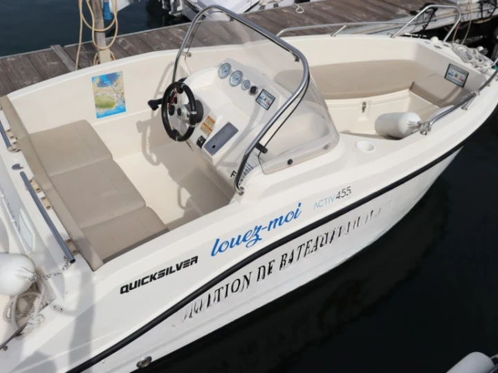 Noleggiare una Quicksilver Activ 455 Open a Port de Sète