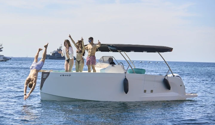 Noleggio Barca a motore con o senza skipper X-Yachts a Sant Antoni de Portmany