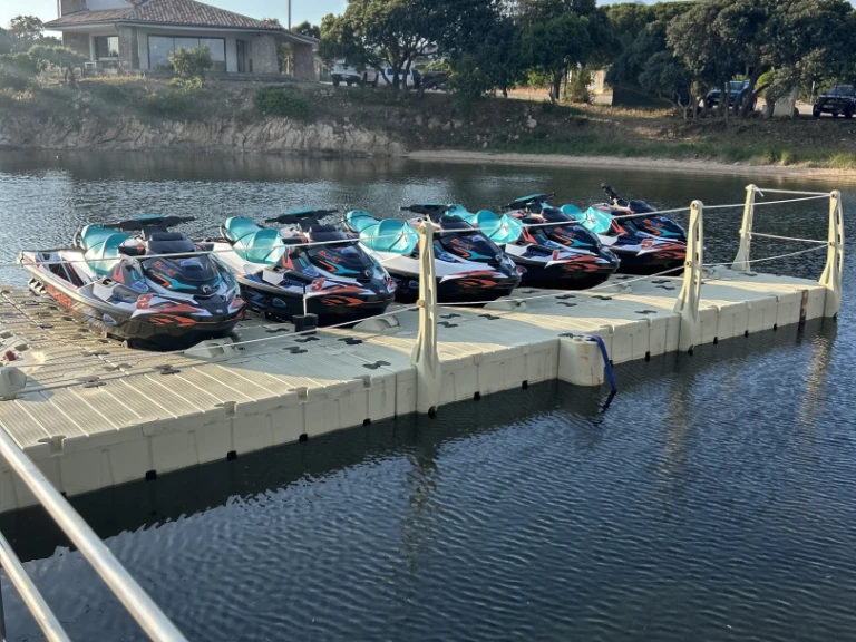 Noleggio Moto d'acqua Sea-Doo con patente nautica