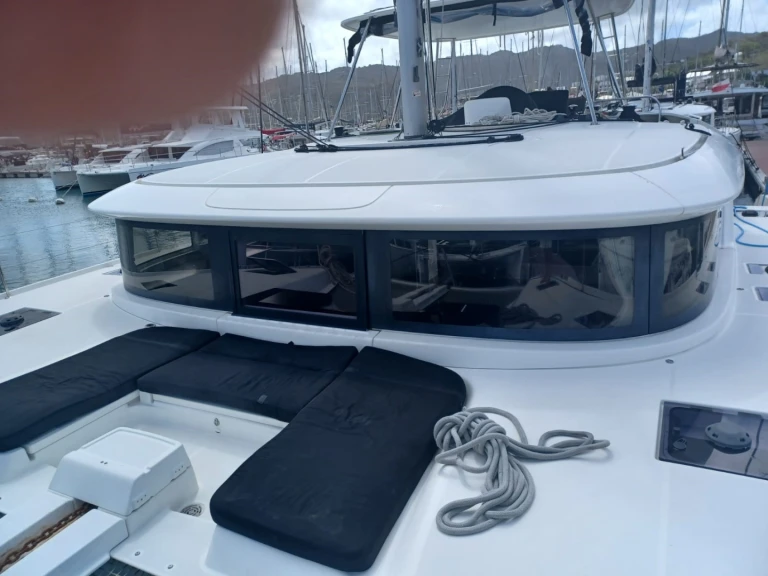 Catamarano a noleggio a Le Marin al miglior prezzo