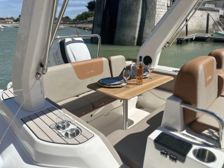 Noleggio a La Flotte – Zodiac Medline 7.5 su SamBoat
