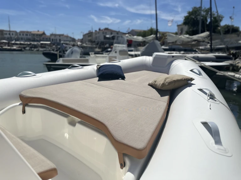 Noleggio barche La Flotte economico Medline 7.5