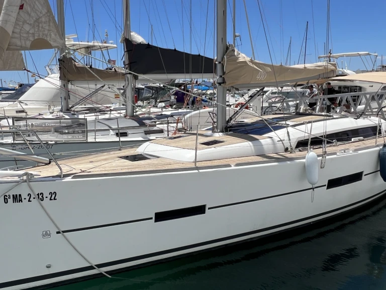 Noleggiare una Dufour Dufour 410 Grand Large a Puerto Banús