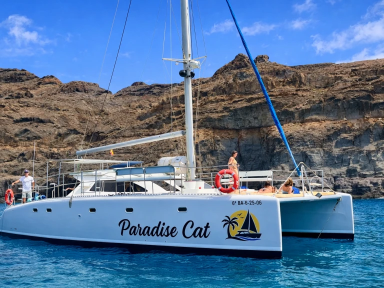 Catamarano a noleggio a Pasito Blanco al miglior prezzo