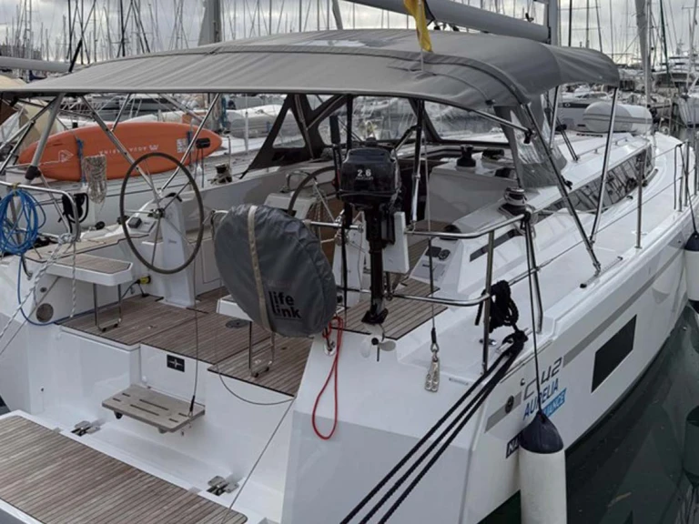 Noleggio Barca a vela con o senza skipper Bavaria a Golfo Aranci