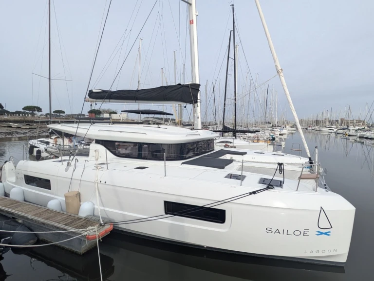 Noleggio Catamarano a Bonifacio – Lagoon Lagoon 43