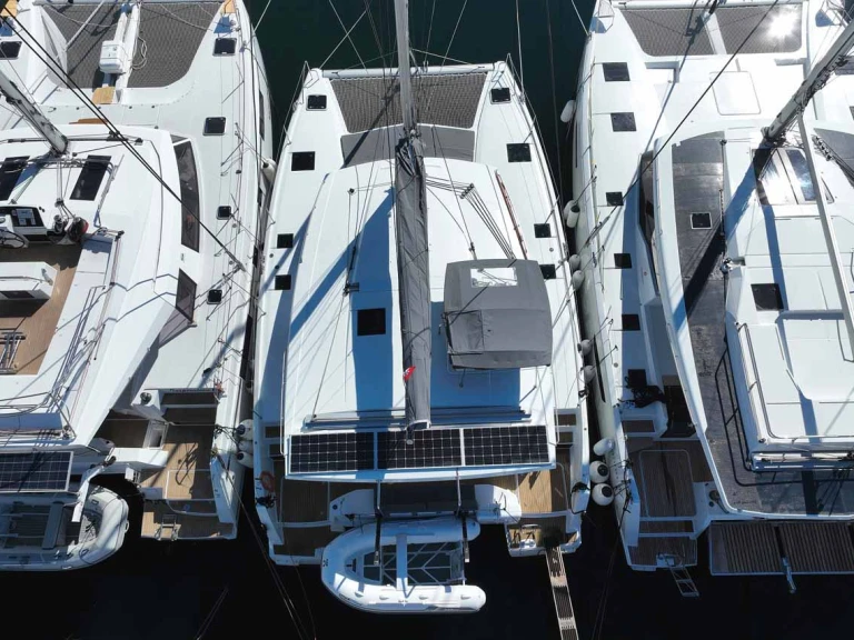 Catamarano a noleggio a Lefkáda al miglior prezzo