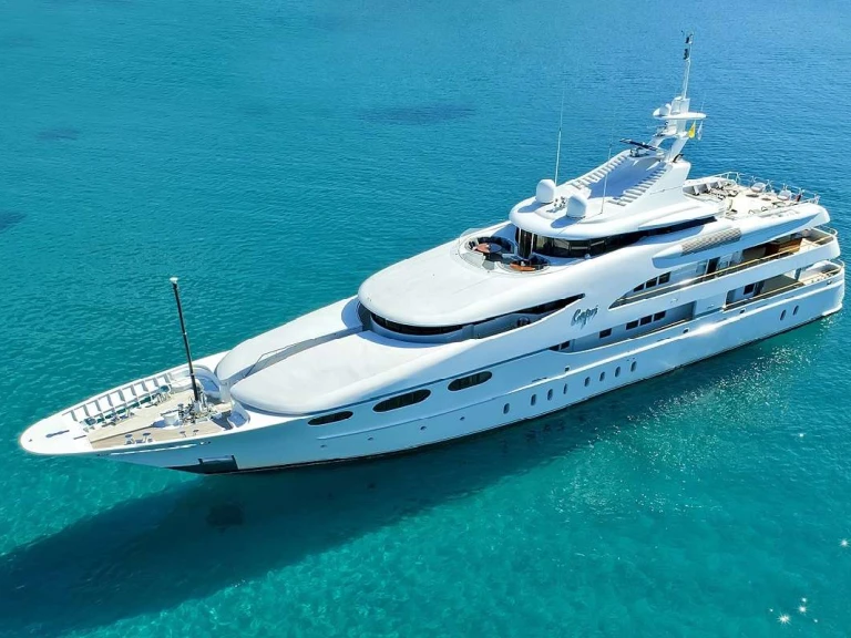 Noleggiare una lürssen Capri i a Atene