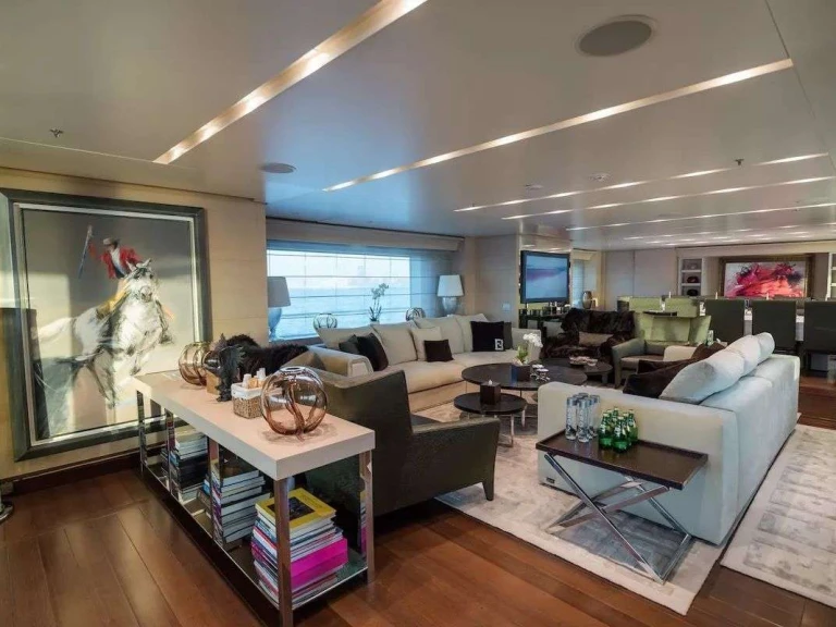 Noleggio Yacht di lusso a Napoli – Custom BURKUT