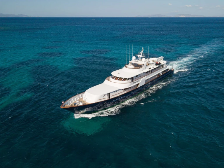 Noleggio Yacht di lusso a Atene – CRN Ancona WIND OF FORTUNE