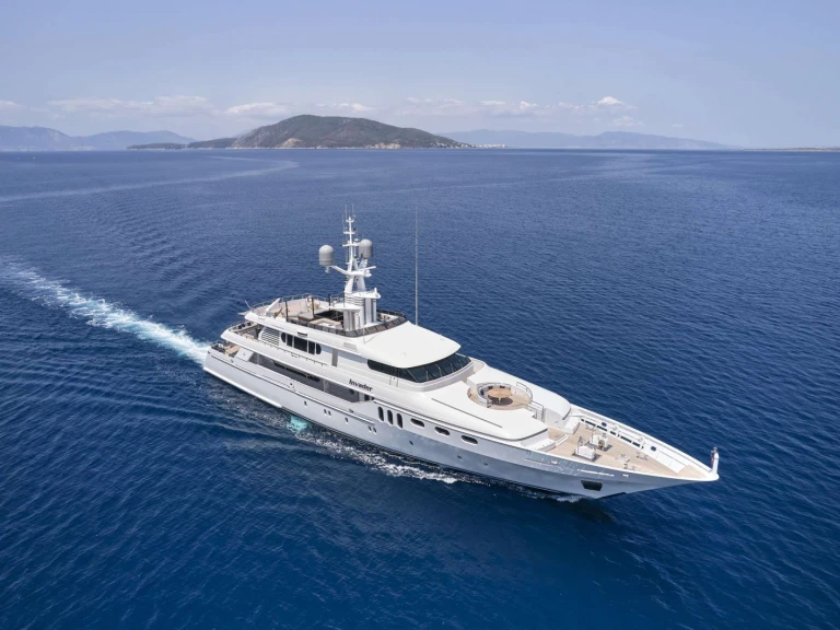 Yacht di lusso a noleggio a Atene al miglior prezzo
