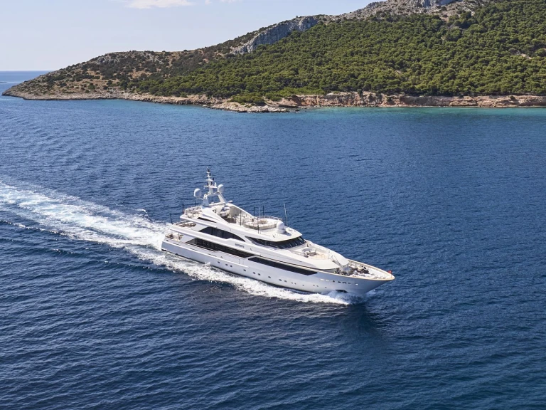 Noleggiare una Benetti BARENTS a Atene