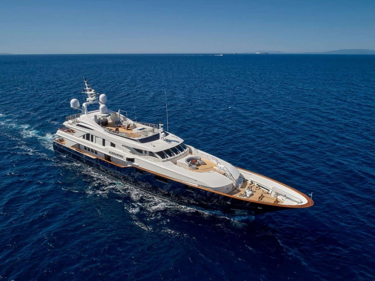 Noleggio Yacht di lusso con o senza skipper Benetti a Il Pireo