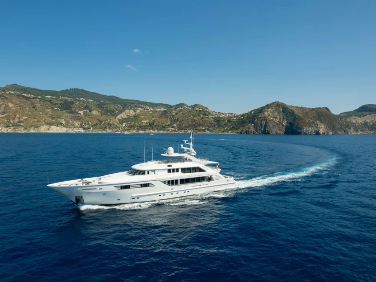 Noleggiare una International Shipyard Ancona PENELOPE  a Napoli