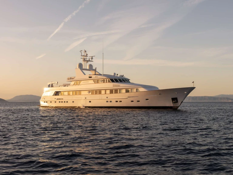 Noleggio Yacht di lusso con o senza skipper Feadship a Atene