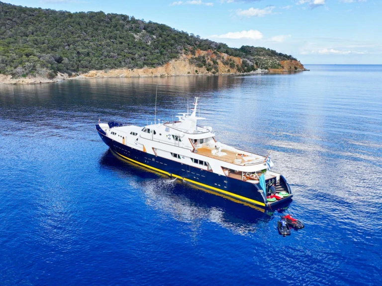 Noleggio a Atene – CRN Ancona SOMETHING COOL su SamBoat