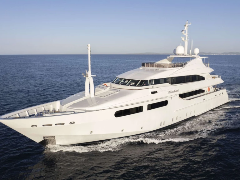 Yacht di lusso a noleggio a Cannes al miglior prezzo