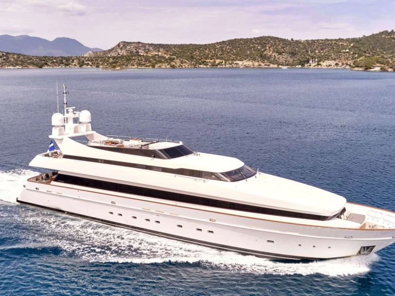 Yacht di lusso a noleggio a Atene al miglior prezzo