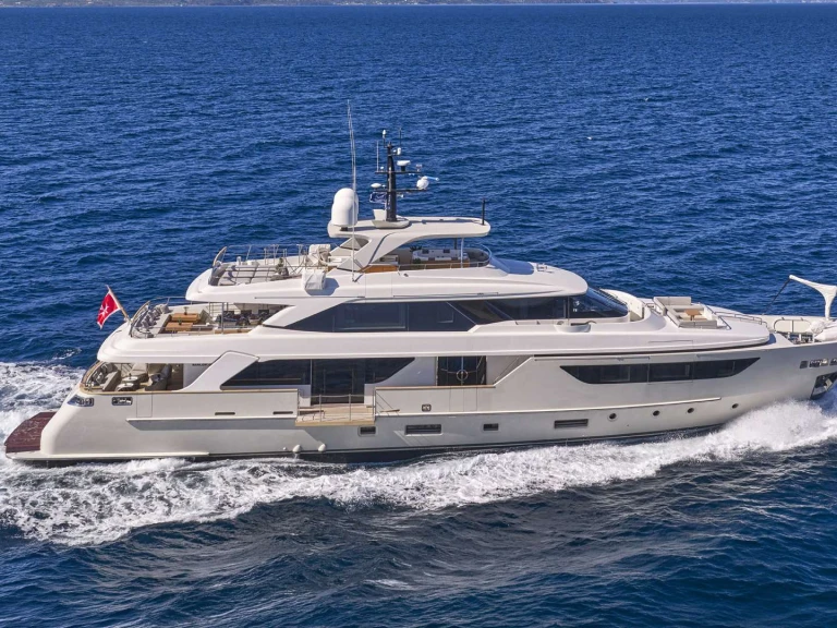 Noleggio Yacht di lusso San Lorenzo con patente nautica