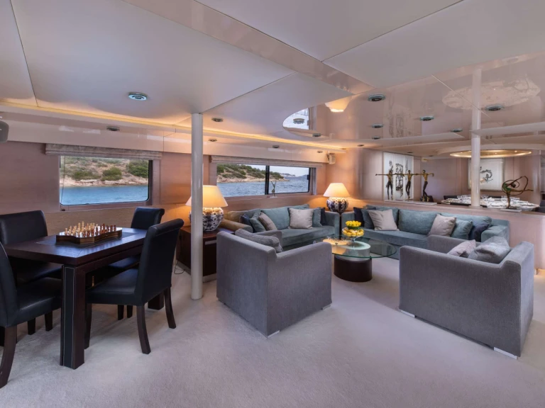 Noleggio a Il Pireo – Heesen MAGIX su SamBoat