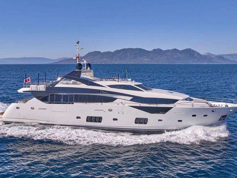 Yacht di lusso a noleggio a Atene al miglior prezzo