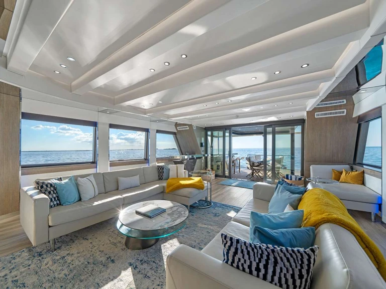 Noleggio Yacht di lusso Crescent con patente nautica