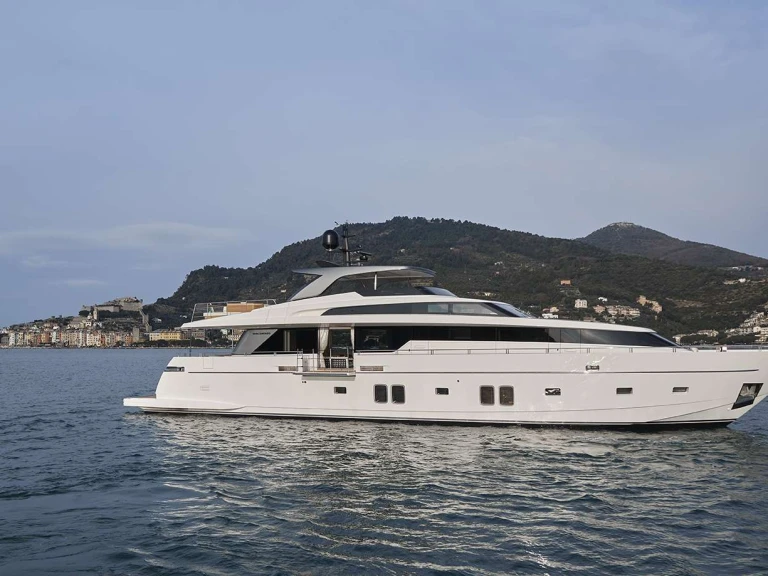 Noleggio Yacht di lusso a La Spezia – San Lorenzo Vittoria
