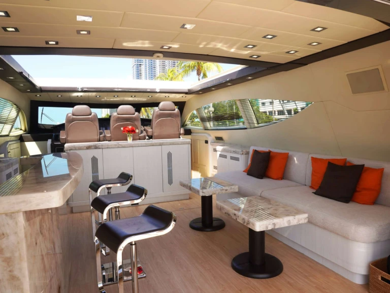 Noleggio barche Mangusta Mangusta 105' a Miami su Samboat